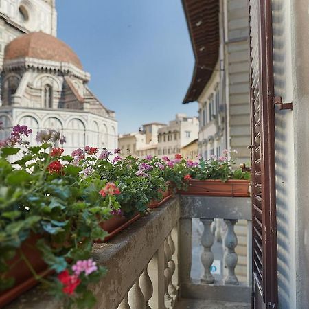 B&B Di Piazza Del Duomo Florens Rum bild