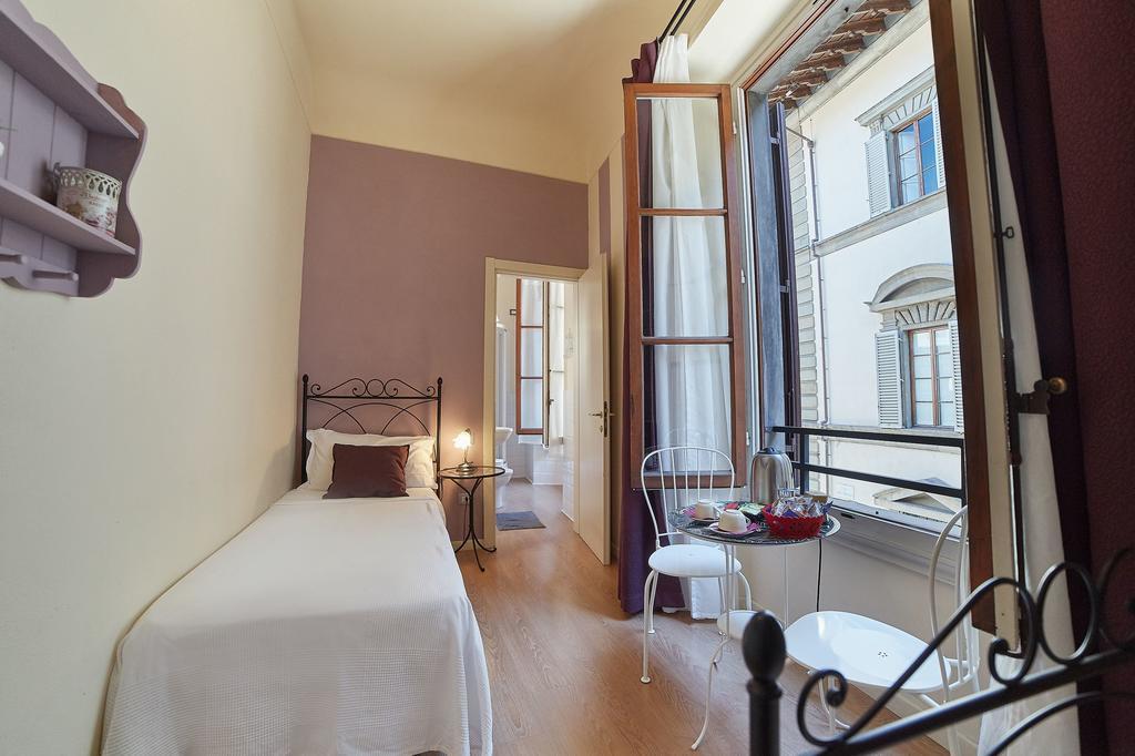 B&B Di Piazza Del Duomo Florens Exteriör bild