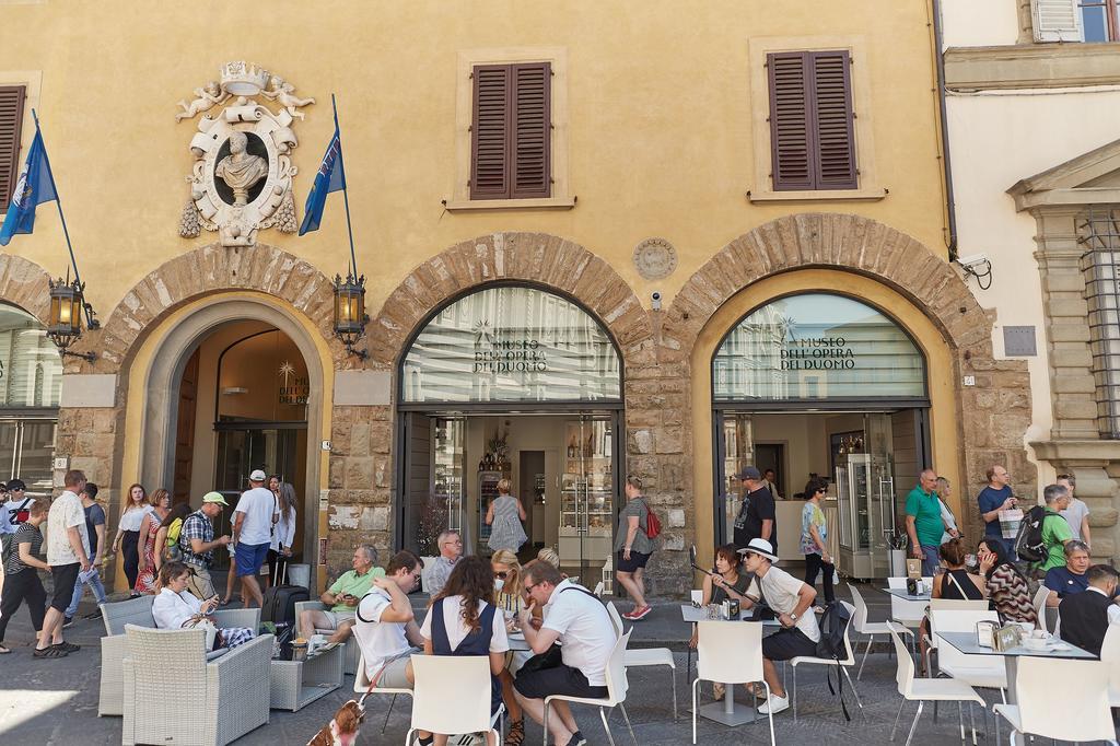 B&B Di Piazza Del Duomo Florens Exteriör bild