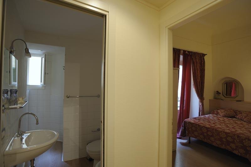 B&B Di Piazza Del Duomo Florens Exteriör bild