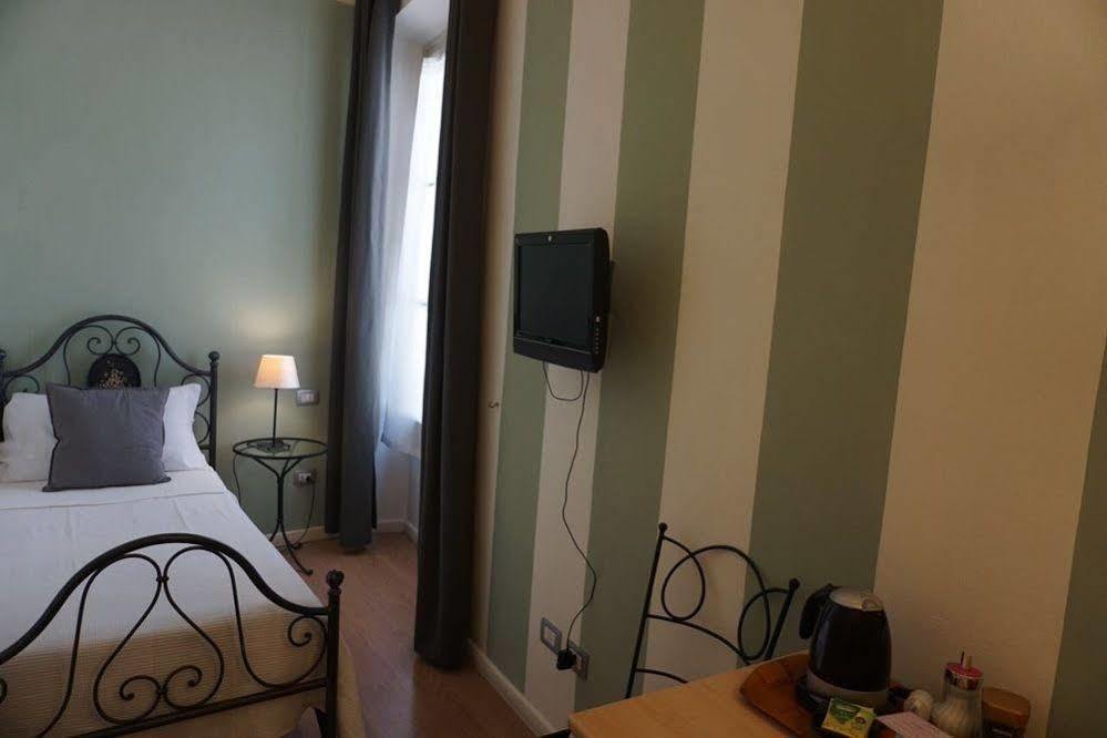 B&B Di Piazza Del Duomo Florens Exteriör bild